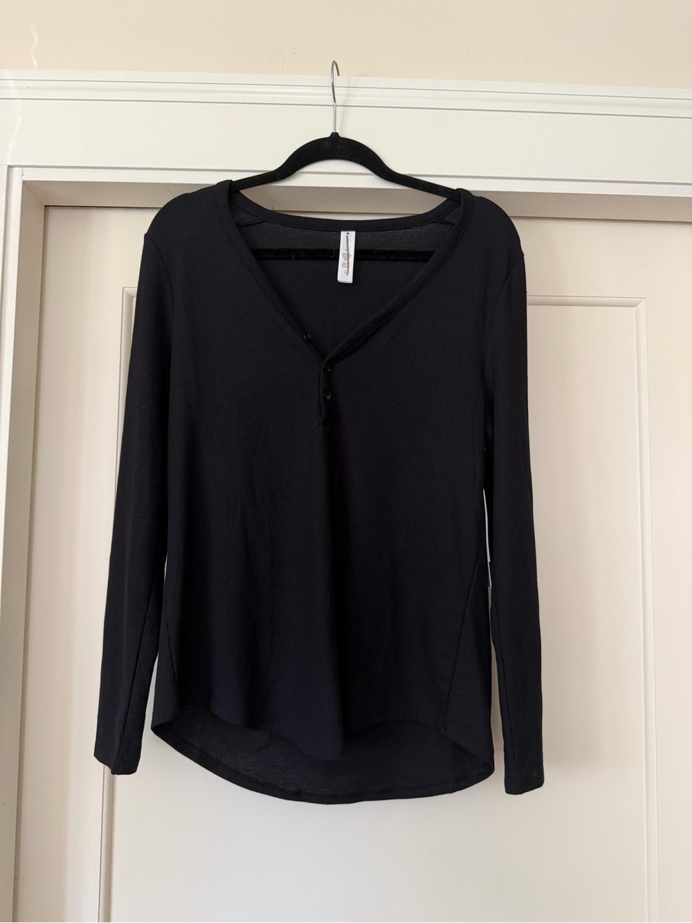 Athleta Wind Down Black Waffle Knit Henley Long Sleeve Top L NWT